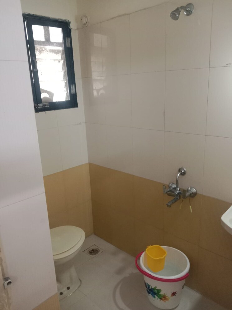 Bathroom, saanvi-sai-tej 2 Bedroom 1250 Sq.Ft. Apartment In Dhanori Pune 9054882