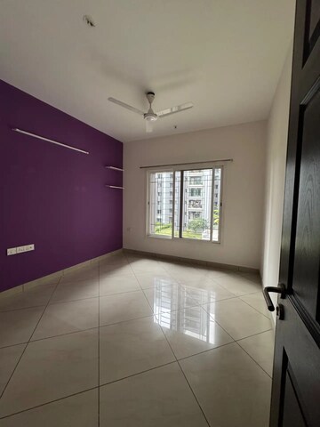 Room in 3 BHK Apartment at Sobha Chrysanthemum, Thanisandra – for Rent