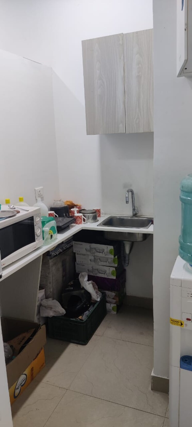 Kitchen, emaar-emerald-plaza Commercial Office Space 641 Sq.Ft. In Sector 65 Gurgaon 9054903