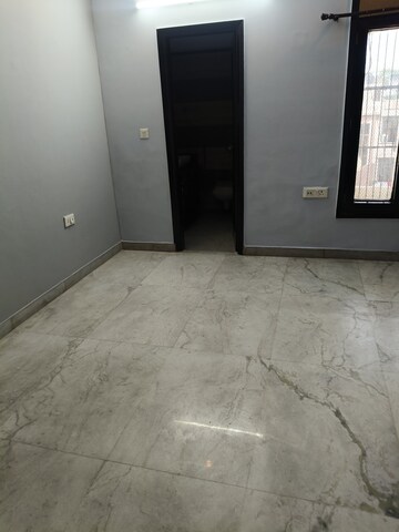 3 BHK Builder Floor For Rent in Vivek Vihar