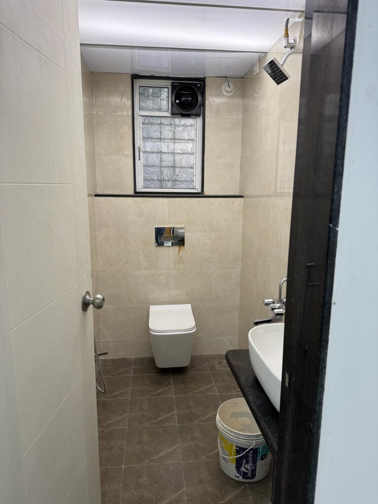 Bathroom, gulmohar-symphony 1 Bedroom 650 Sq.Ft. Apartment In Kharadi Pune 9054943