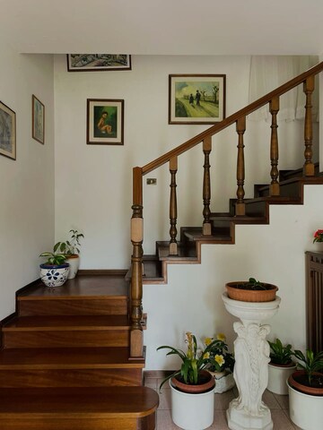 Stairs in 6+ BHK Villa at Mankhurd – for Sale