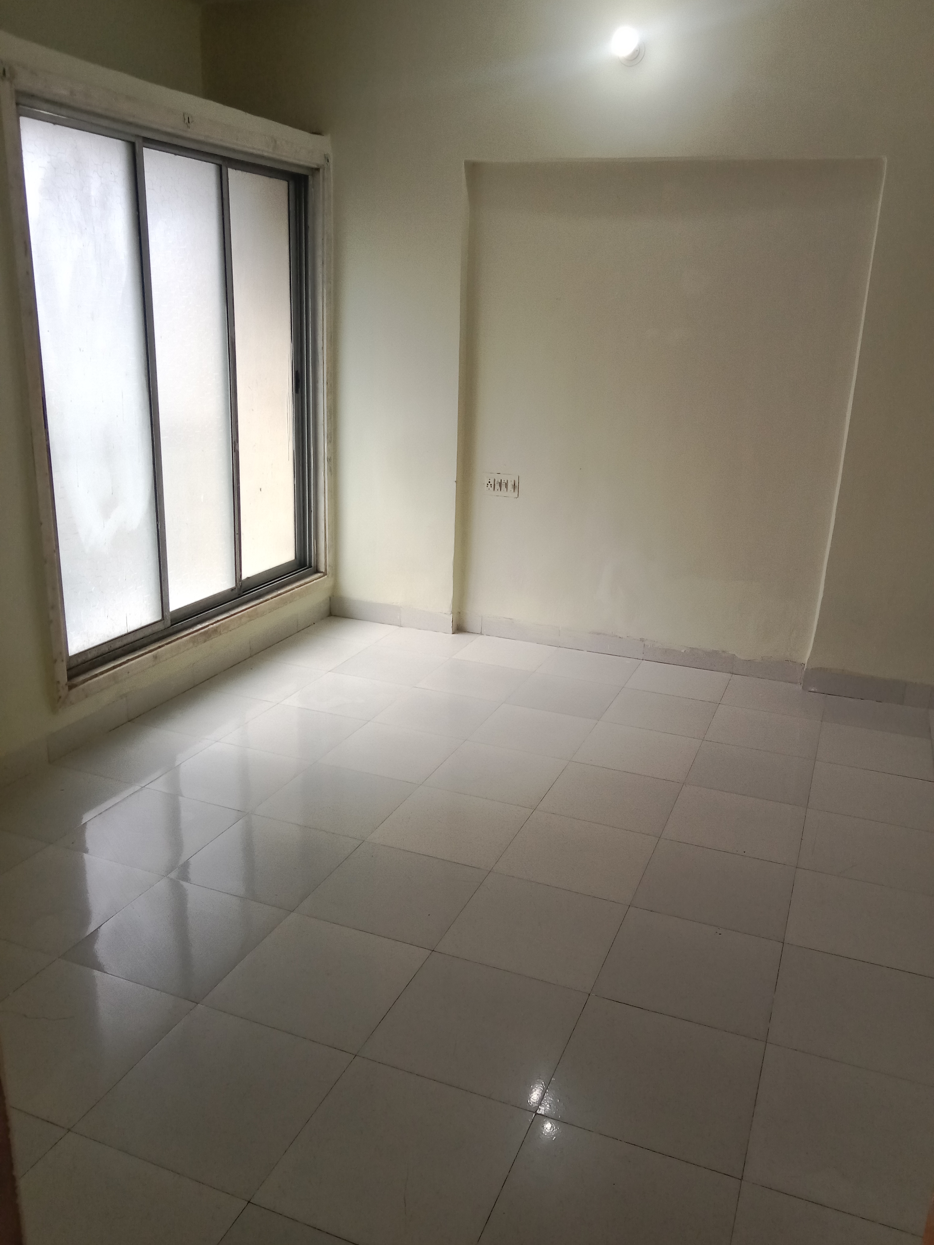 1 BHK 550 Sq.Ft. Apartment in Rashmi Star City