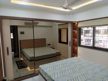 Bedroom in 3 BHK Apartment at Prabhu Kutir, Gowalia Tank – for Sale