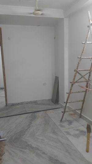 Balcony in 2.5 BHK Builder Floor at Mayur Vihar – for Sale