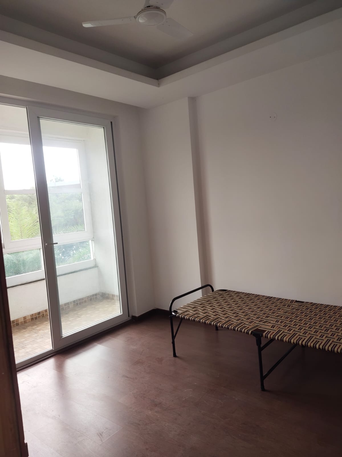 3 BHK + Extra Room Apartment For Rent in Ambika Florence Park