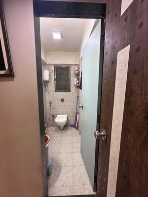 6 BHK Apartment For Sale in Walkeshwar