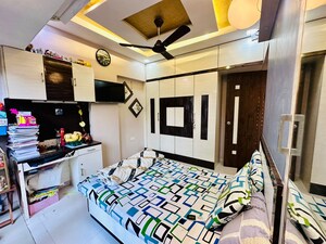 Bedroom in 6 BHK Apartment at Walkeshwar – for Sale