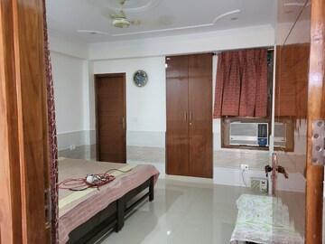 Kitchen in 1.5 BHK Independent House at Sector 41 – for Rent