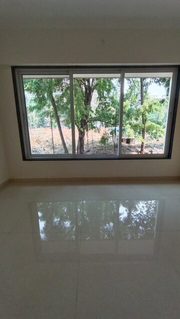 Room in 2 BHK Apartment at Sawali CHS Ghatkopar East, Ghatkopar East – for Rent