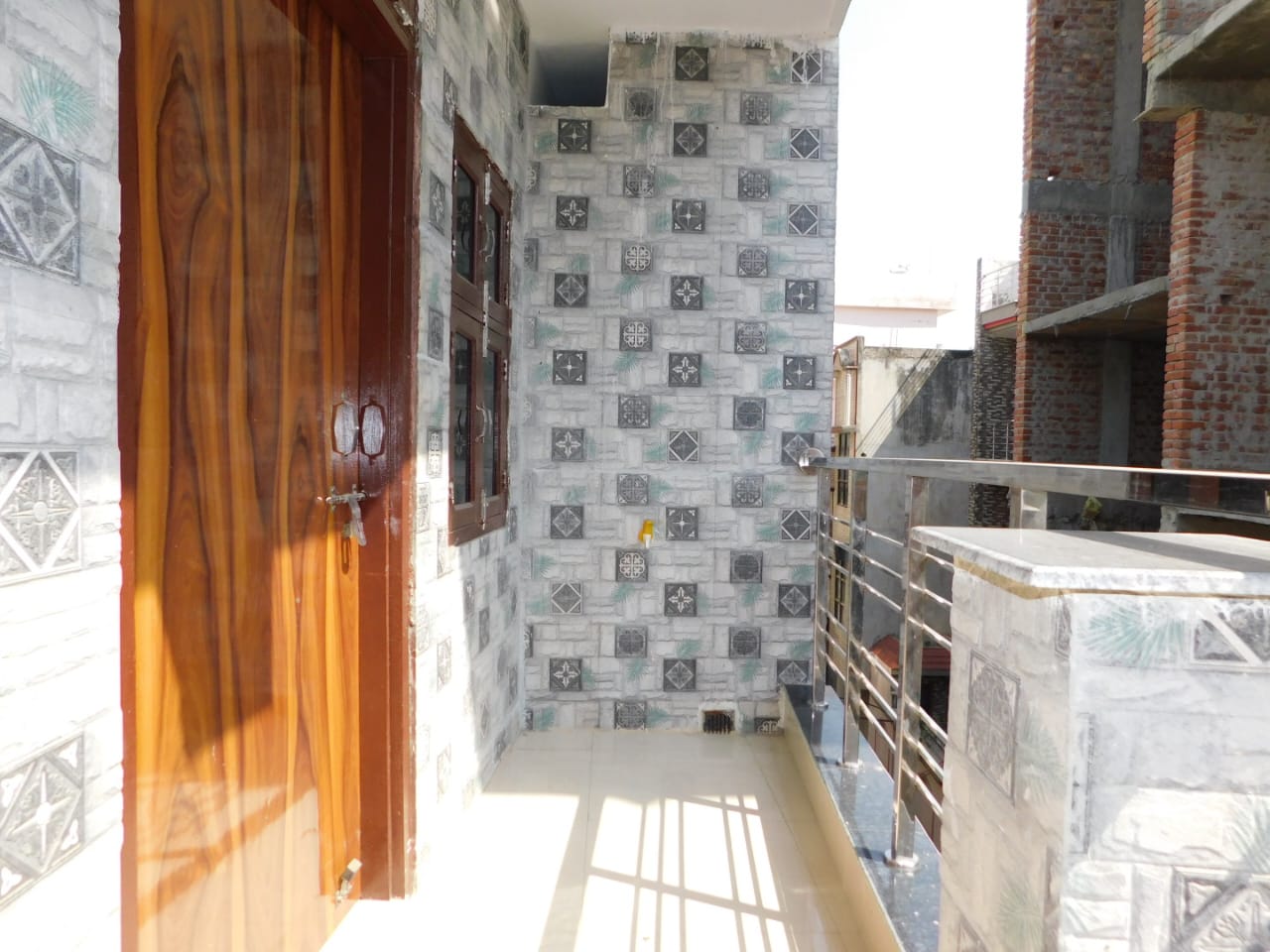 1.5 BHK + Pooja Room,Extra Room Independent House For Rent in Sector 39