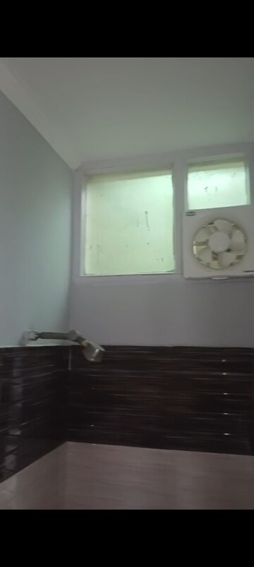 Furnished Amenities in 2 BHK Builder Floor at Sector 40 – for Rent