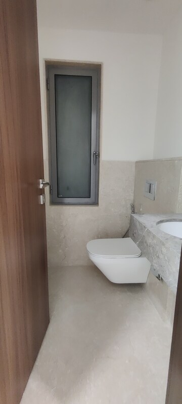 Bathroom in 3 BHK Apartment at Piramal Mahalaxmi North Tower, Mahalaxmi – for Rent