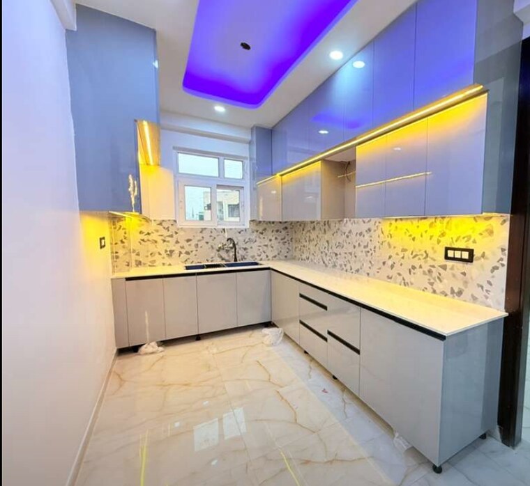 Kitchen, sector 1 3 Bedroom 1450 Sq.Ft. Builder Floor In Sector 1 Noida 9055058