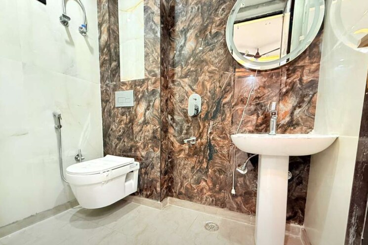 Bathroom, sector 1 3 Bedroom 1450 Sq.Ft. Builder Floor In Sector 1 Noida 9055058
