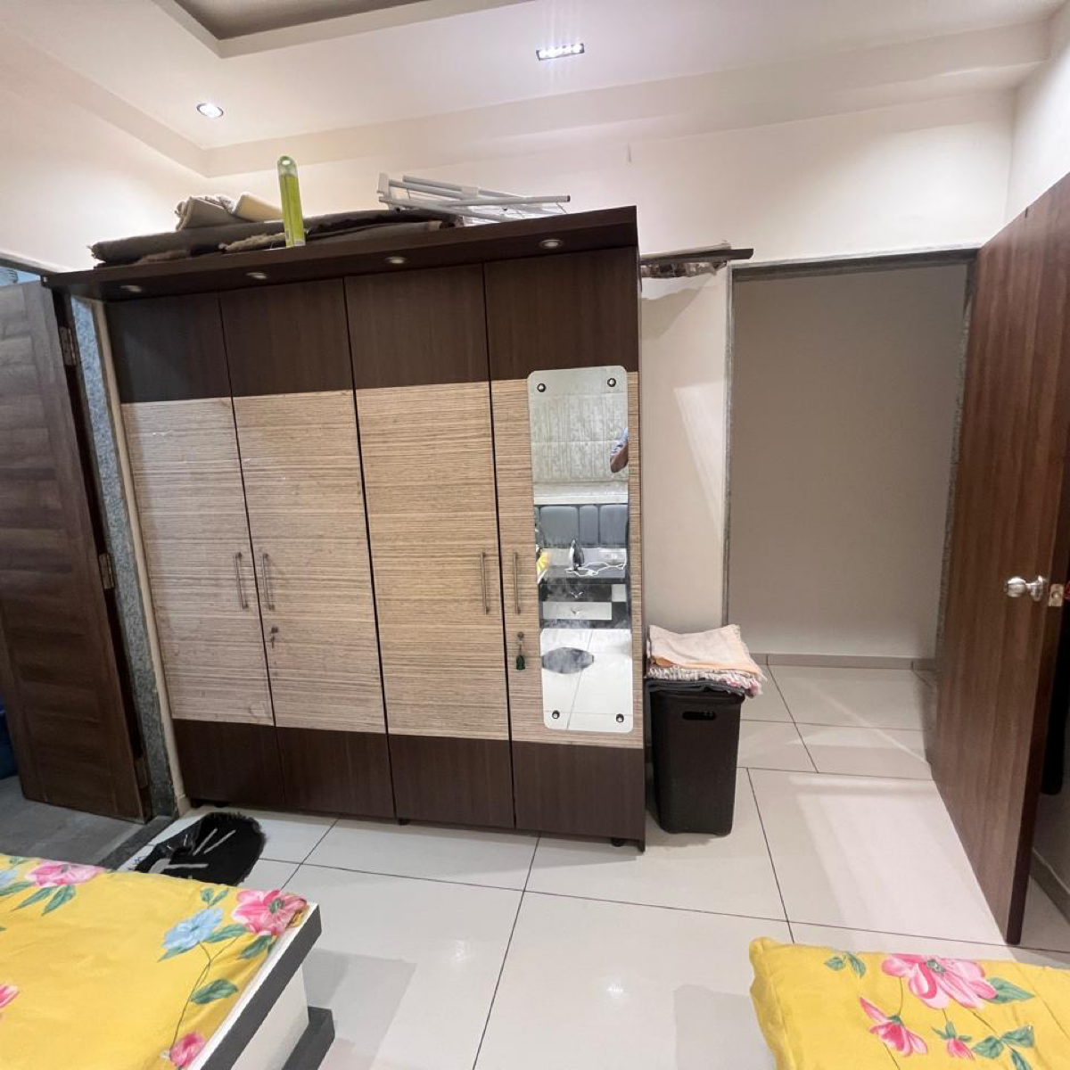 3 BHK + Servant Room Apartment For Rent in Orchid Luxuria