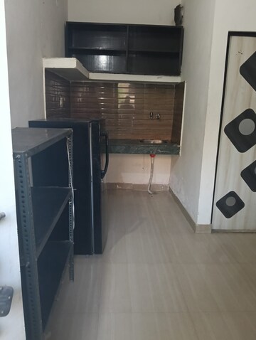 Kitchen in 2 BHK Builder Floor at Sector 40 – for Rent