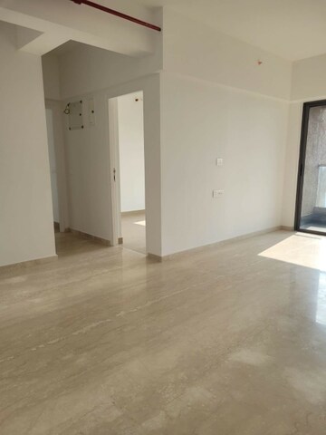 Room in 2 BHK Apartment at Kanakia Silicon Valley, Powai – for Rent