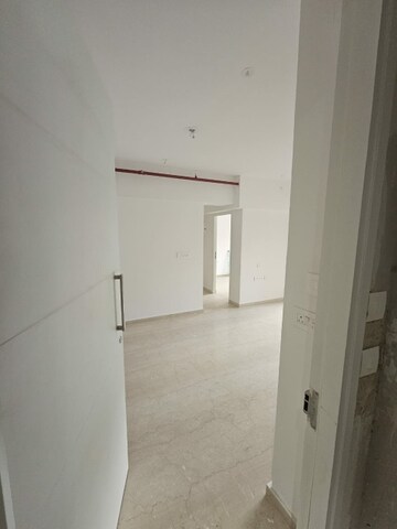 Room in 2 BHK Apartment at Kanakia Silicon Valley, Powai – for Rent