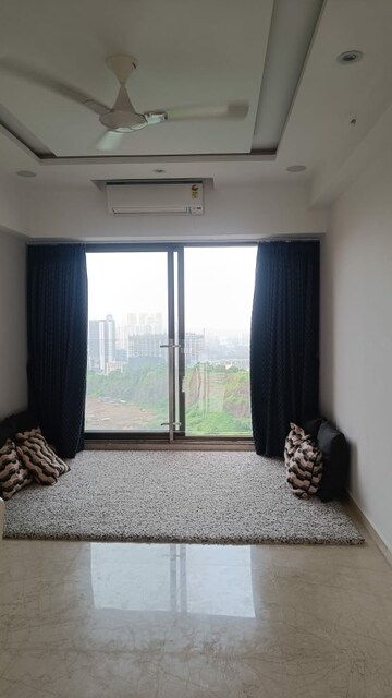 Bedroom in 3.5 BHK Apartment at Kanakia Silicon Valley, Powai – for Rent