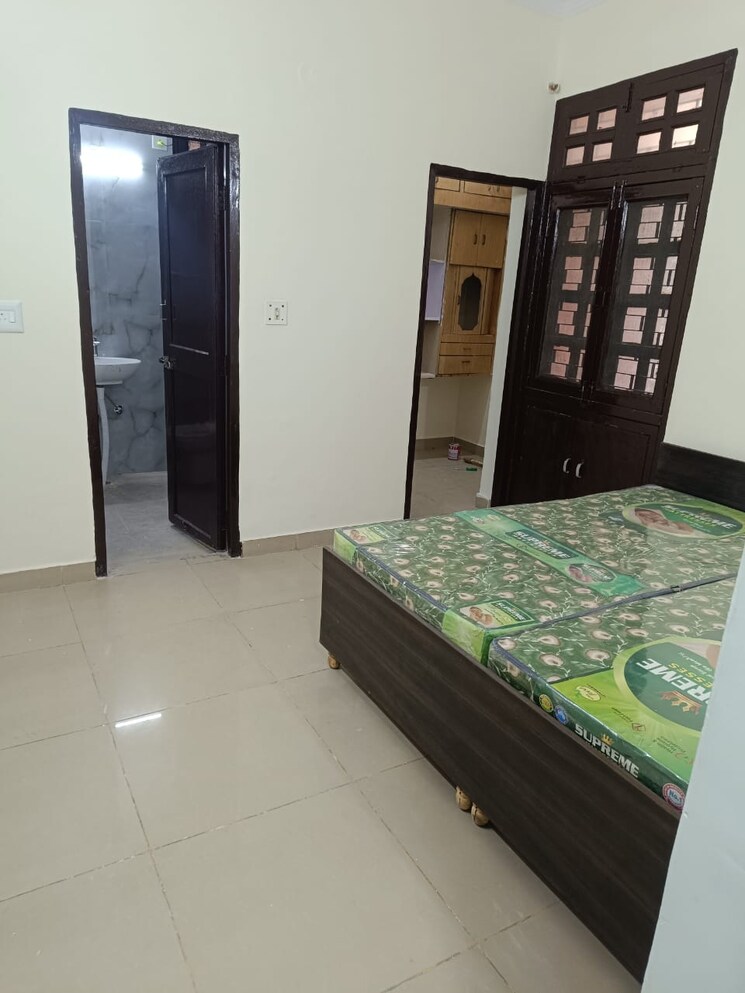 Bedroom, sector 40 2 Bedroom 1399 Sq.Ft. Builder Floor In Sector 40 Gurgaon 9055119