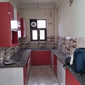 Team Area in 2 BHK Builder Floor at Sector 40 – for Rent