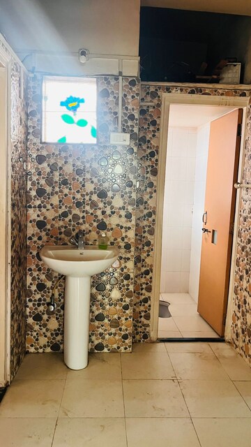 Bathroom in 3 BHK Apartment at Taware Colony – for Rent