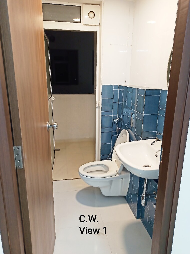 Bathroom, lodha-amara 1.5 Bedroom 557 Sq.Ft. Apartment In Kolshet Road Thane 9055145