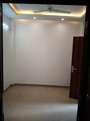 Room in 1 BHK Builder Floor at Govindpuri – for Sale