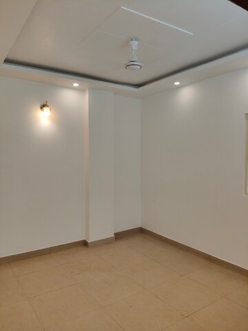 Room in 1 BHK Builder Floor at Govindpuri – for Sale