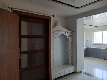Building Lobby in 3 BHK Builder Floor at Sector 1-4 – for Rent