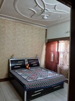 2.5 BHK + Pooja Room 250 Sq.Yd. Builder Floor in Sector 9