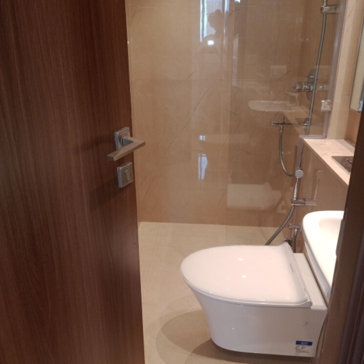 Bathroom, hiranandani-highland 1 Bedroom 487 Sq.Ft. Apartment In Powai Mumbai 9055180