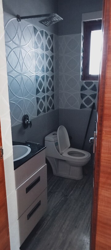 Bathroom in 2 BHK Builder Floor at Sector 14 – for Rent
