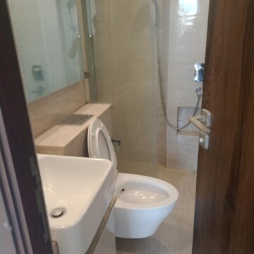 Bathroom in 1 BHK Apartment at Hiranandani Regent Hill, Powai – for Rent