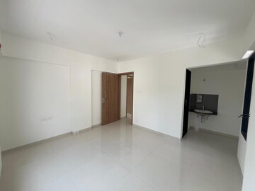 Room in 3 BHK Apartment at Vishnu Sadan Kothrud, Kothrud – for Sale