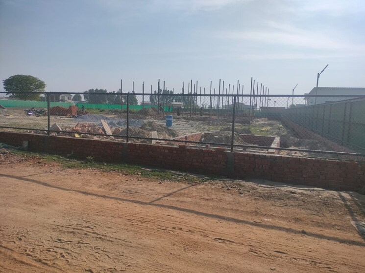 undefined, sector 27 yamuna expressway  1000 Sq.Yd. Plot In Sector 27 Yamuna Expressway Greater Noida 9055199