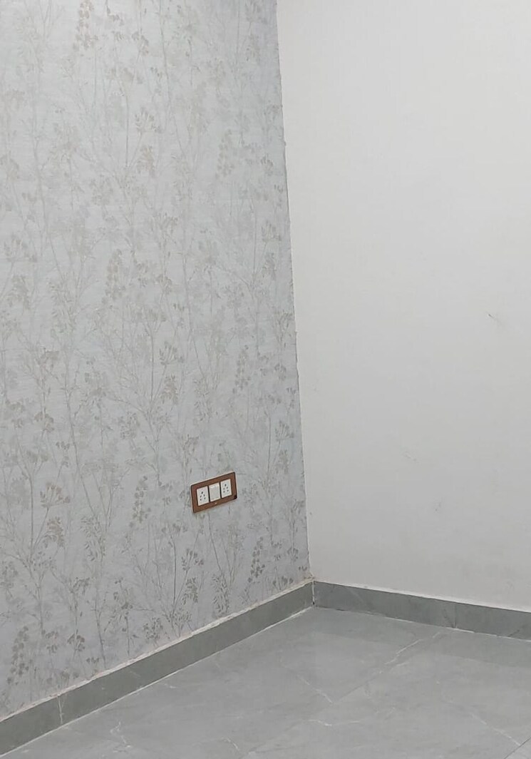 Room, green-home 2 Bedroom 950 Sq.Ft. Apartment In Sector 73 Noida 9055252