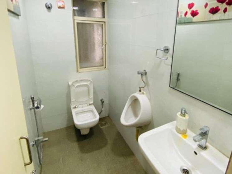 Bathroom, polaris-commercial Commercial Office Space 1860 Sq.Ft. In Andheri East Mumbai 9055256