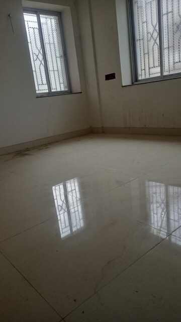 Room in 2 BHK Apartment at City Centre, Salt Lake City – for Sale