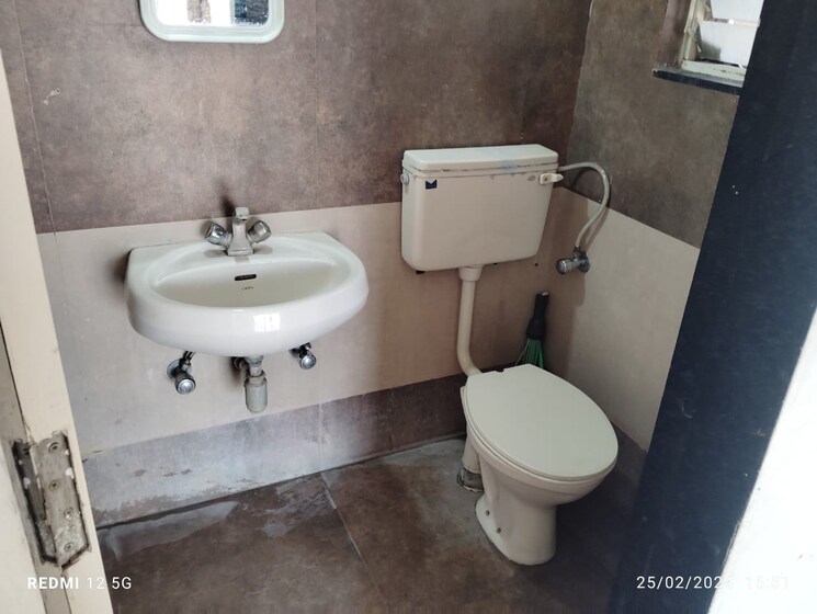 Bathroom, gulmohar-helios 2 Bedroom 800 Sq.Ft. Apartment In Kharadi Pune 9055281