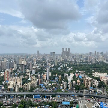 Balcony in 2 BHK Apartment at Malad East – for Rent