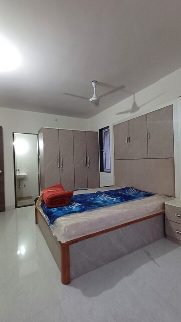 Bedroom in 3 BHK Apartment at Larkins Pride Palms, Kolshet Road – for Rent