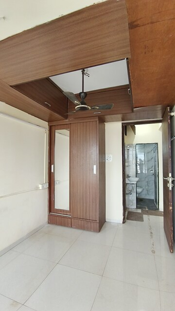 1 BHK Apartment For Rent in Goregaon West