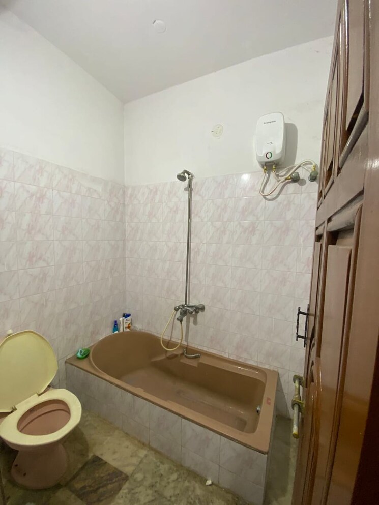 Bathroom, somajiguda 2 Bedroom 1200 Sq.Ft. Apartment In Somajiguda Hyderabad 9055451
