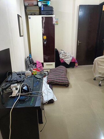 Team Area in 2 BHK Apartment at Assotech Windsor Court, Sector 78 – for Rent