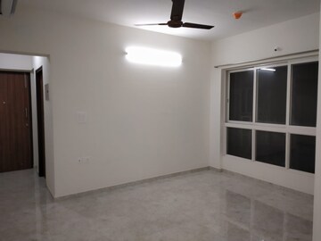 2 BHK Apartment For Sale in Lodha Amara, Kolshet Road