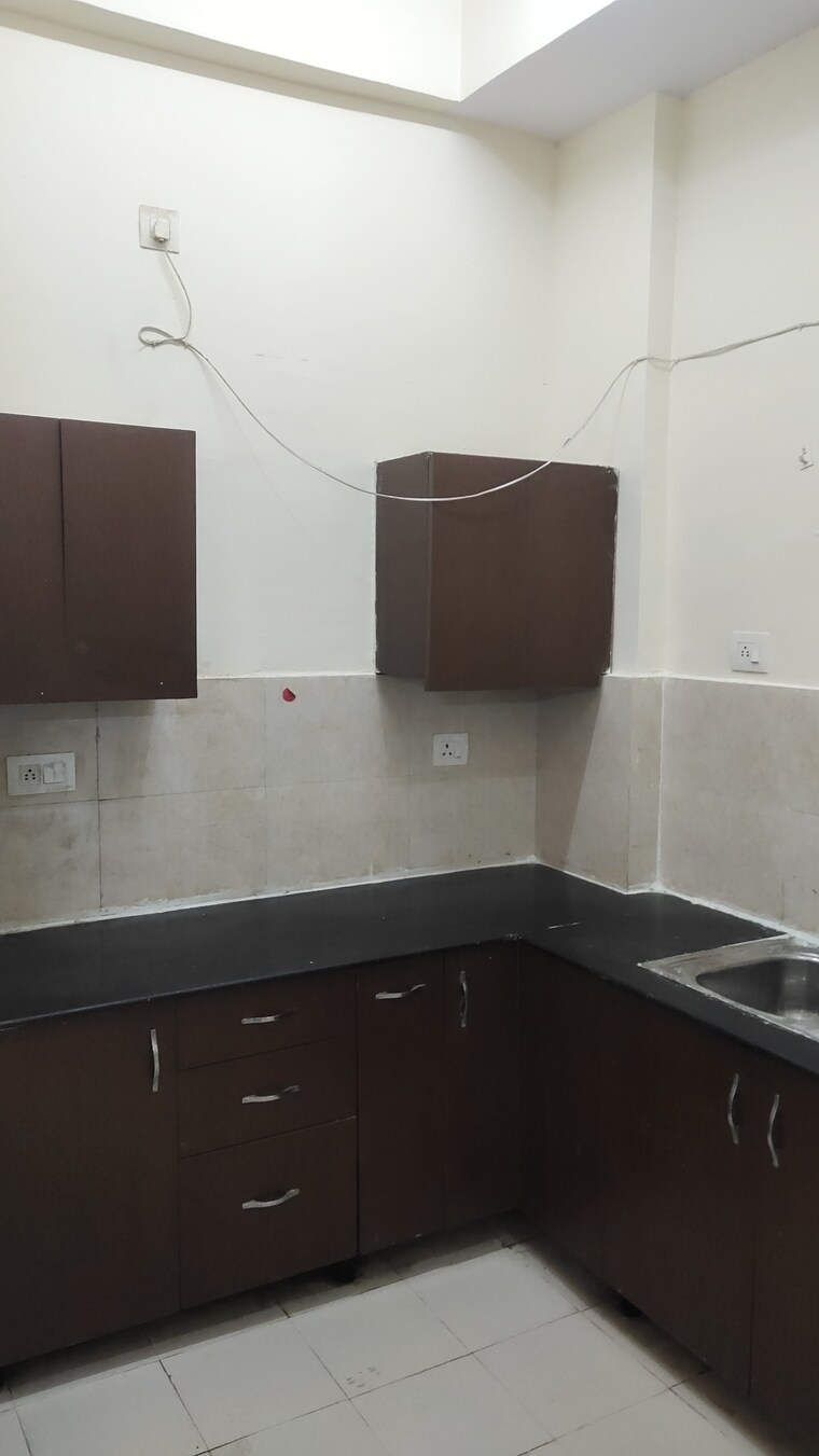 Kitchen, assotech-windsor-court 3.5 Bedroom 1645 Sq.Ft. Apartment In Sector 78 Noida 9055459