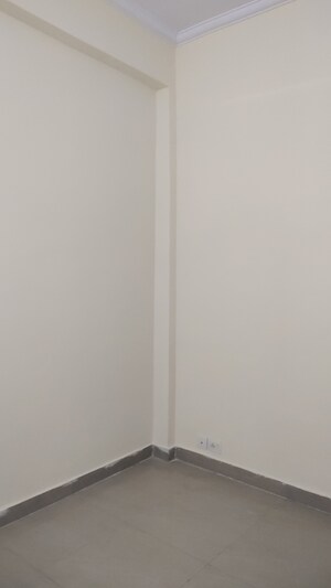 Furnished Amenities in 3.5 BHK Apartment at Assotech Windsor Court, Sector 78 – for Sale