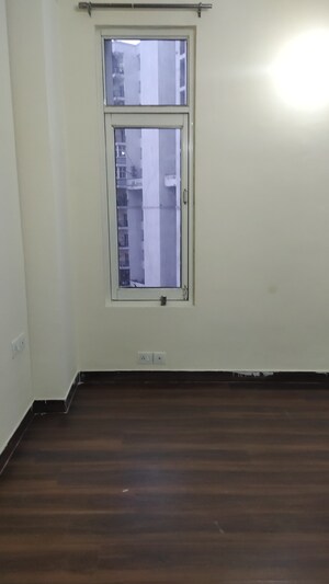 Furnished Amenities in 3.5 BHK Apartment at Assotech Windsor Court, Sector 78 – for Sale